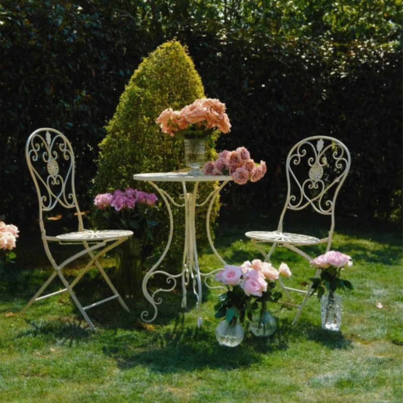 프랑스 빈티지 철제 테이블 및 의자, 속이 빈 카페 정 - Outdoor Furniture Arhaus 리뷰 및 가격